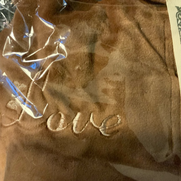 ENTRO LOVE HOODIE PULLOVER. - Picture 3 of 3
